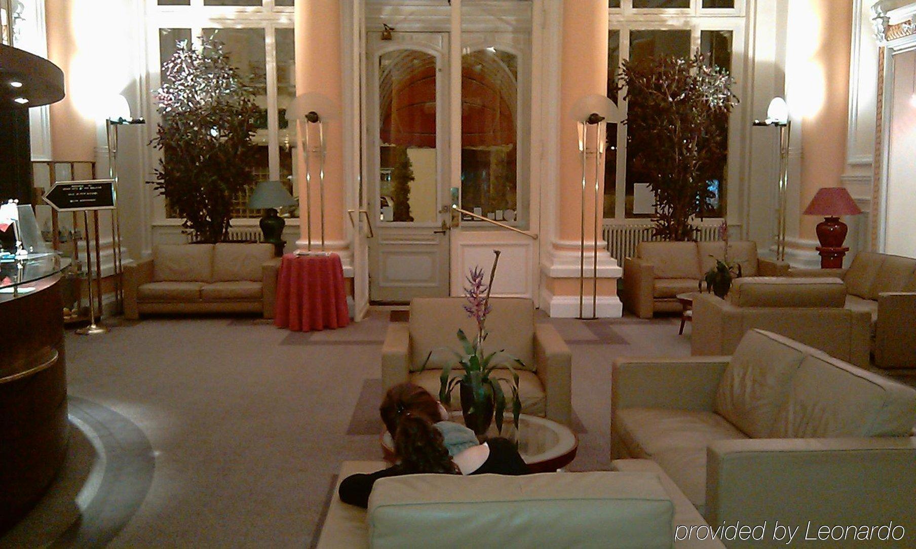 Grand Hotel Du Tonneau D'Or Belfort Interior photo